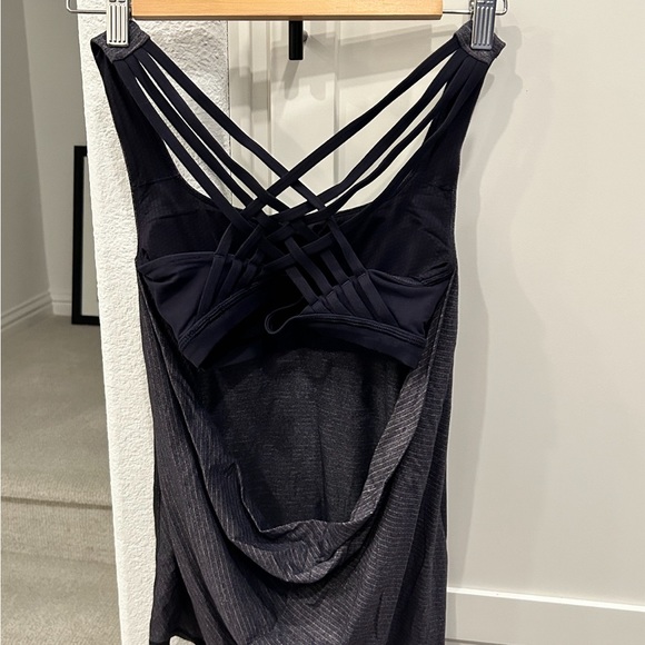Lululemon Women's Size 4 Wild Tank Strappy Heathered Gray Draped Back | GUC - Picture 5 of 5
